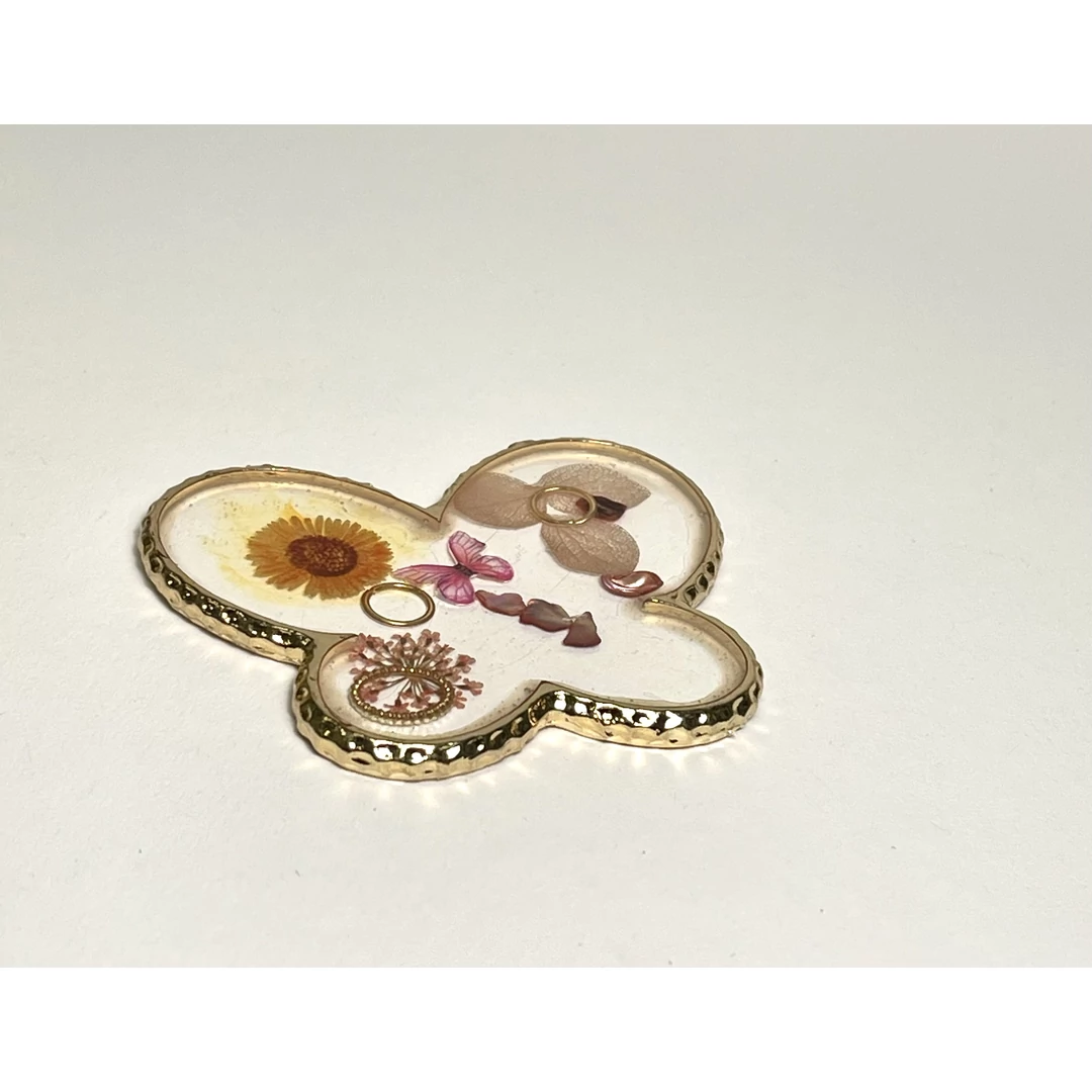 Luxury Display - Pillangó